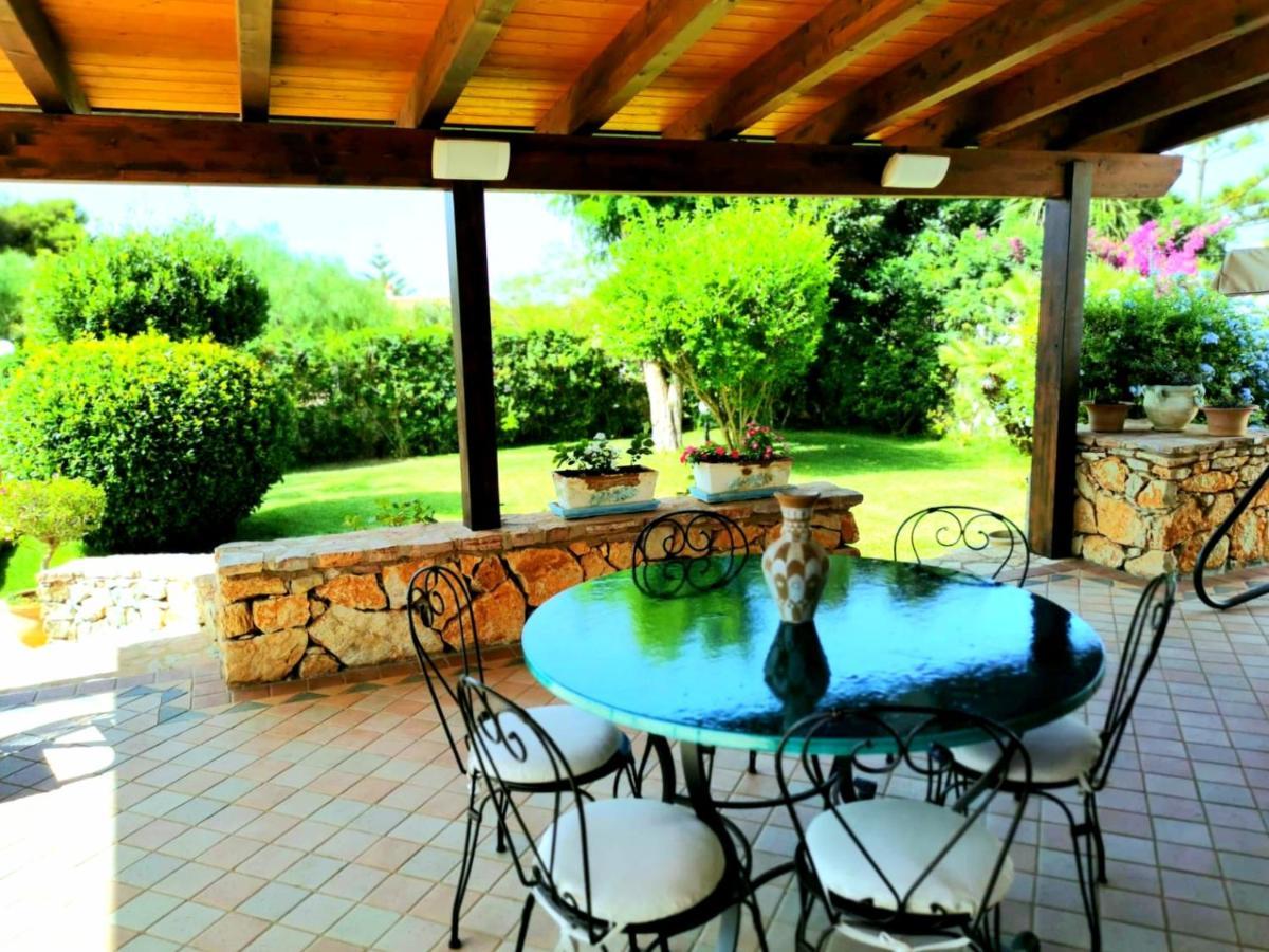 Villa Hibiscus Castellammare del Golfo Exterior foto